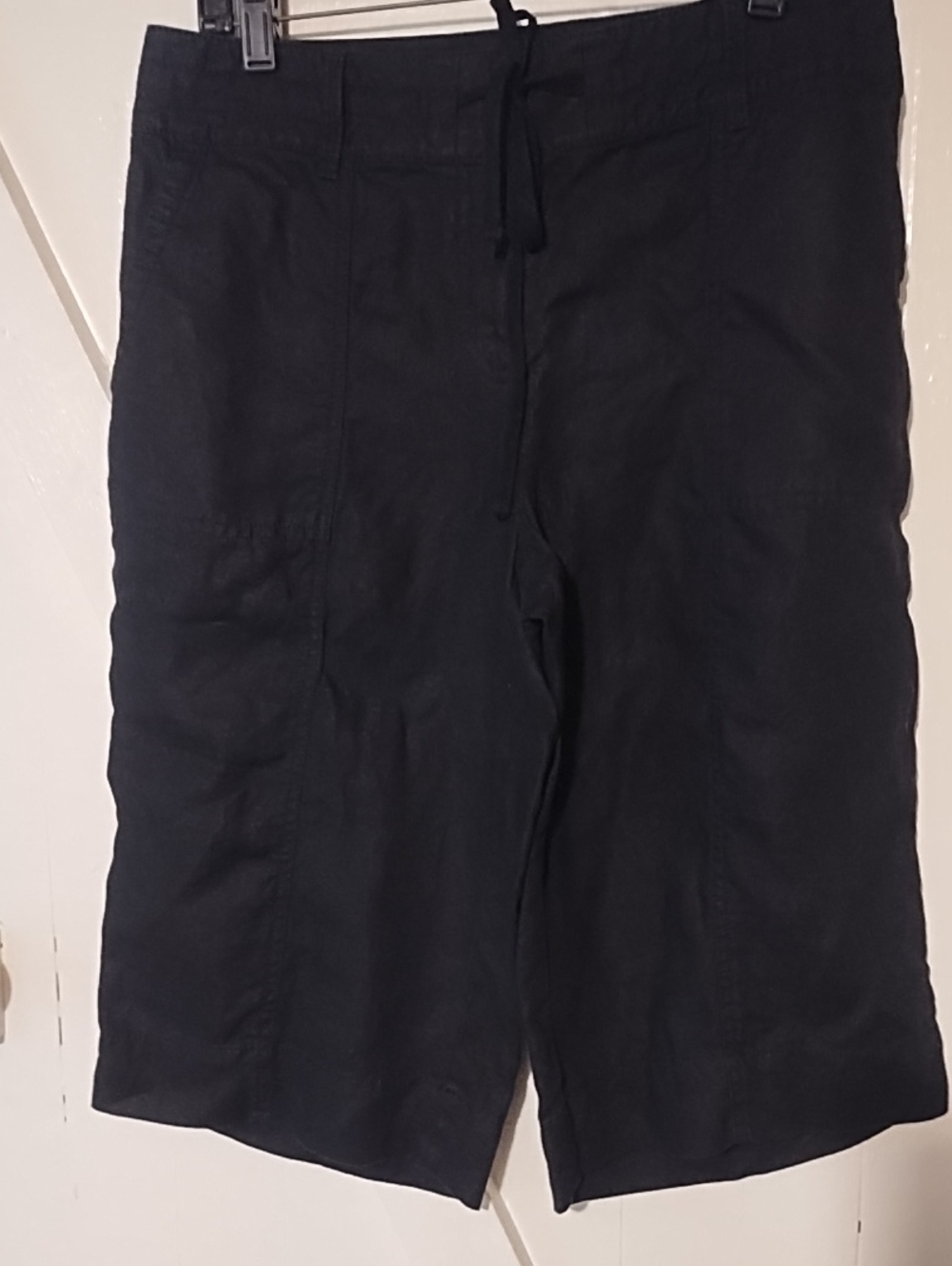 Ann Taylor Black Linen-Blend Bermuda Shorts Like New 10P.